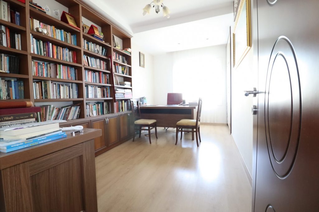 Erdemli Alata Oba Plaza Satılık 4+1 Daire