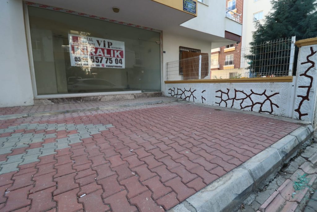 Mersin Erdemli Alata Mah. Anadolu Lisesi Civarı Kiralık Dükkan
