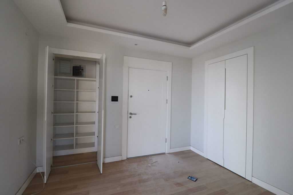 ERDEMLİ ALATA BULVAR YEŞİLYURT SİTESİ 4+1 KİRALIK LÜKS DAİRE