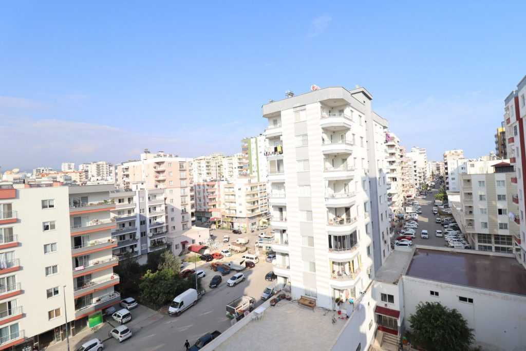 Erdemli Akdeniz Mahallesi Tapu Caddesi Üzeri Satılık 3+1 Kilerli Daire