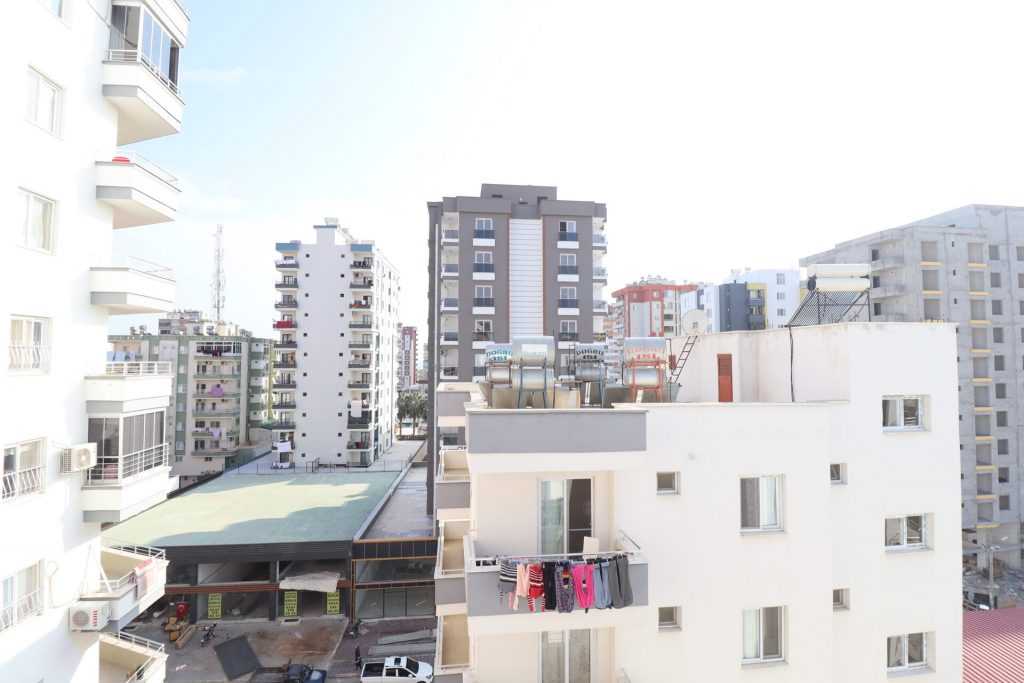 Erdemli Akdeniz Mahallesi Tapu Caddesi Üzeri Satılık 3+1 Kilerli Daire