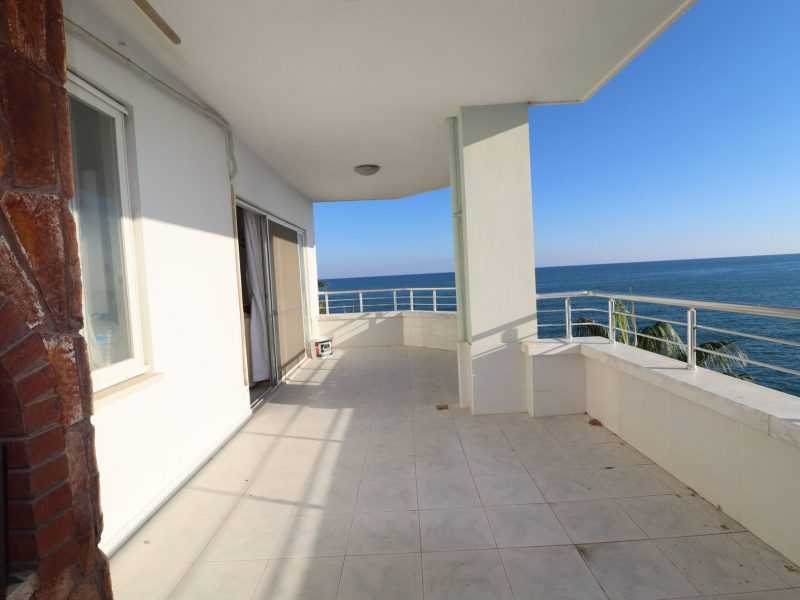 Mersin Ayaş Yakamoz Sitesi Denize Sıfır 3+1 Satılık Yazlık Daire