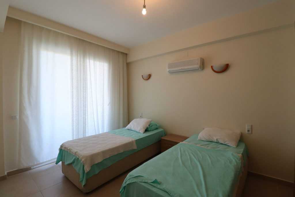 Mersin Kargıpınarı Queenaba Sitesi Denize Sıfır Satılık Yazlık Daire