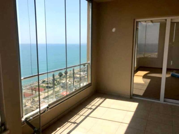 Erdemli Denize Sıfır Alata Park Sitesi Satılık 4+1 Daire
