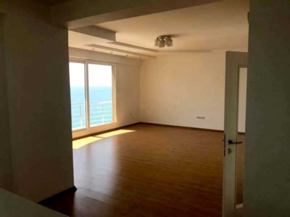 Erdemli Denize Sıfır Alata Park Sitesi Satılık 4+1 Daire