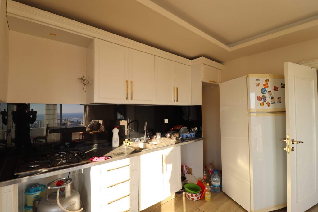 MERSİN ERDEMLİ TÖMÜK CLASS SİTESİ DENİZ MANZARALI 2+1 EŞYALI SATILIK DAİRE