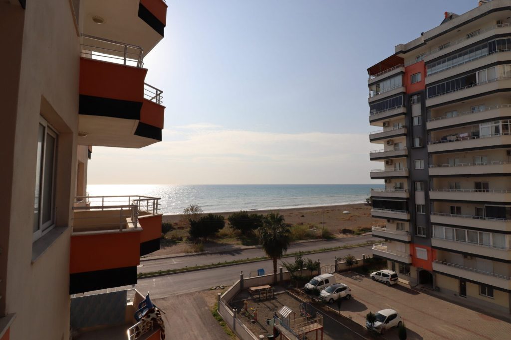Erdemli Akdeniz Mahallesi Deniz Manzaralı Satılık 2+1 Daire