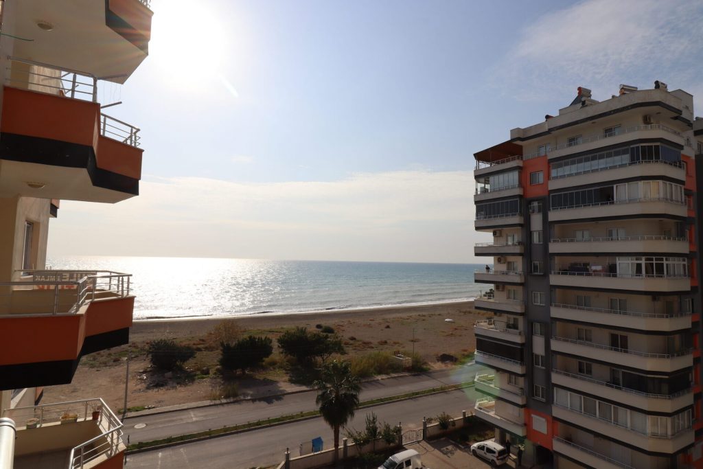 Erdemli Akdeniz Mahallesi Deniz Manzaralı Satılık 2+1 Sıfır Daire