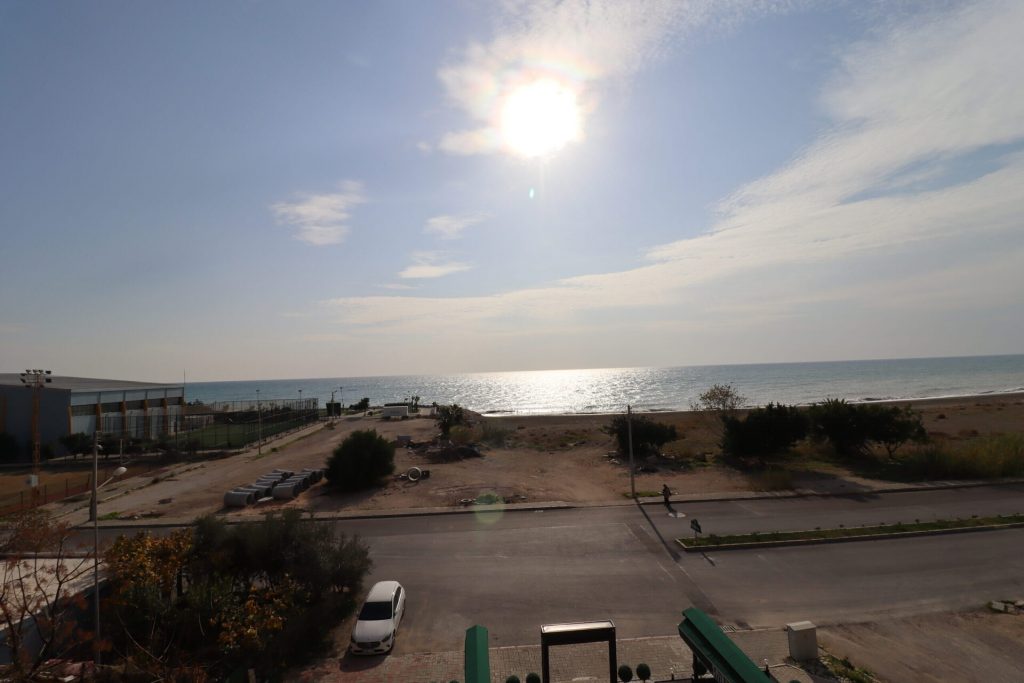 Mersin Erdemli Akdeniz Mahallesi Deniz Manzaralı Satılık 2+1 Kafa Daire