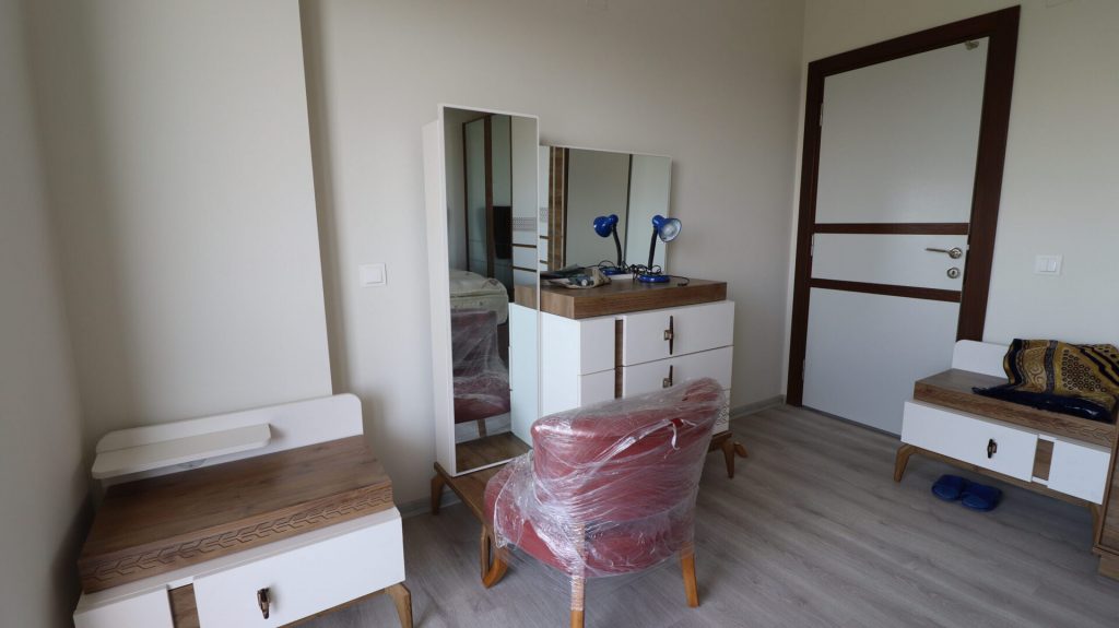 Mersin Erdemli Kargıpınarı Eşyalı Satılık 2+1 Sıfır Daire