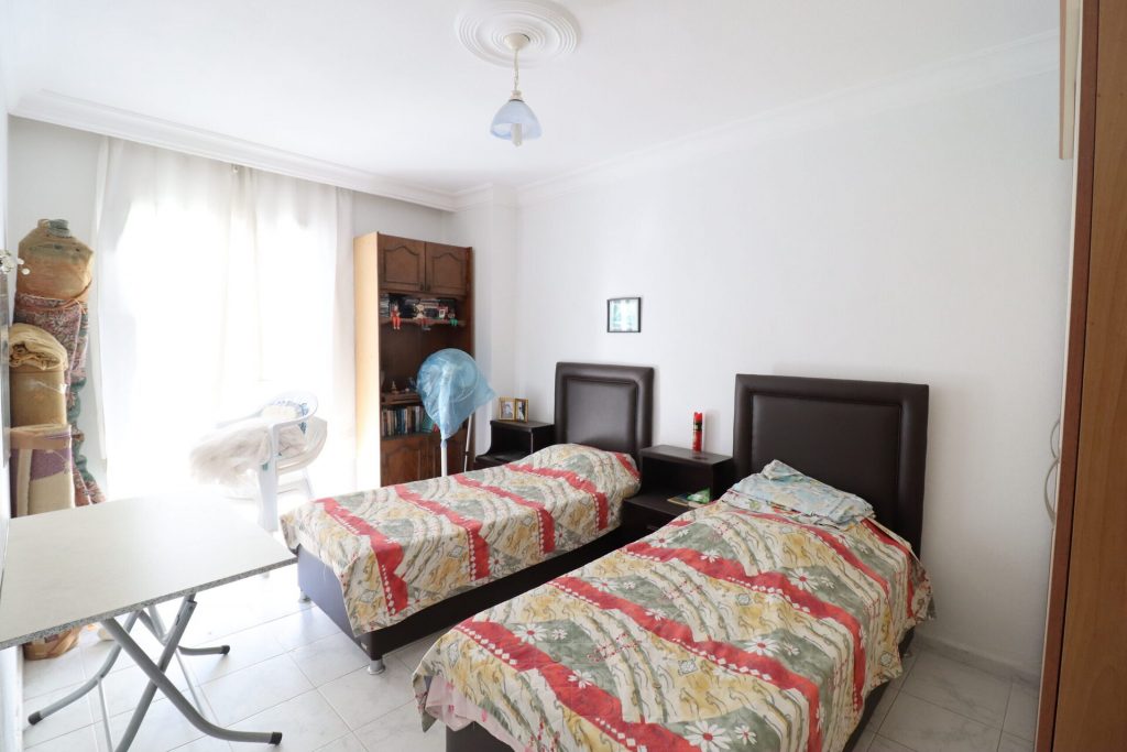 MERSİN TÖMÜK GÜLLÜK SİTESİ SATILIK DAİRE
