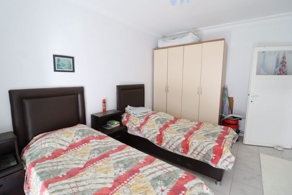 MERSİN TÖMÜK GÜLLÜK SİTESİ SATILIK DAİRE