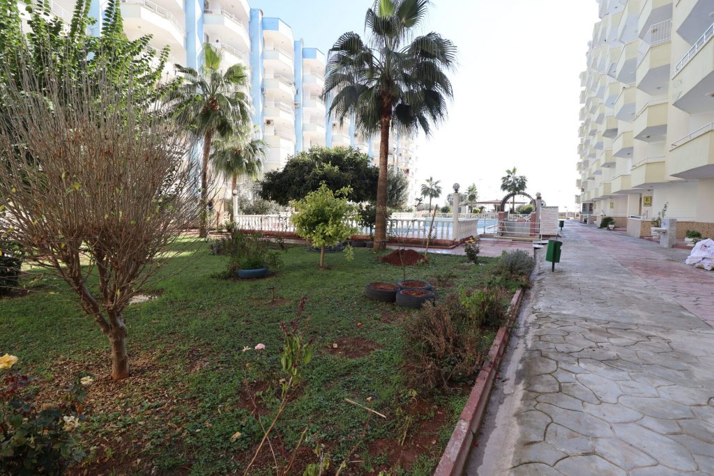 MERSİN TÖMÜK GÜLLÜK SİTESİ SATILIK DAİRE