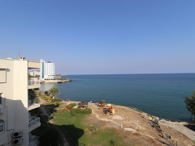 Mersin Ayaş Burçlar Sitesi Denize Sıfır Satılık Yazlık Daire