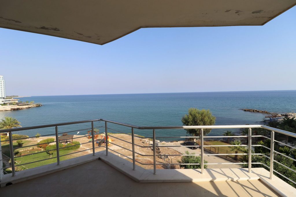 Mersin Ayaş Burçlar Sitesi Denize Sıfır Satılık Yazlık Daire