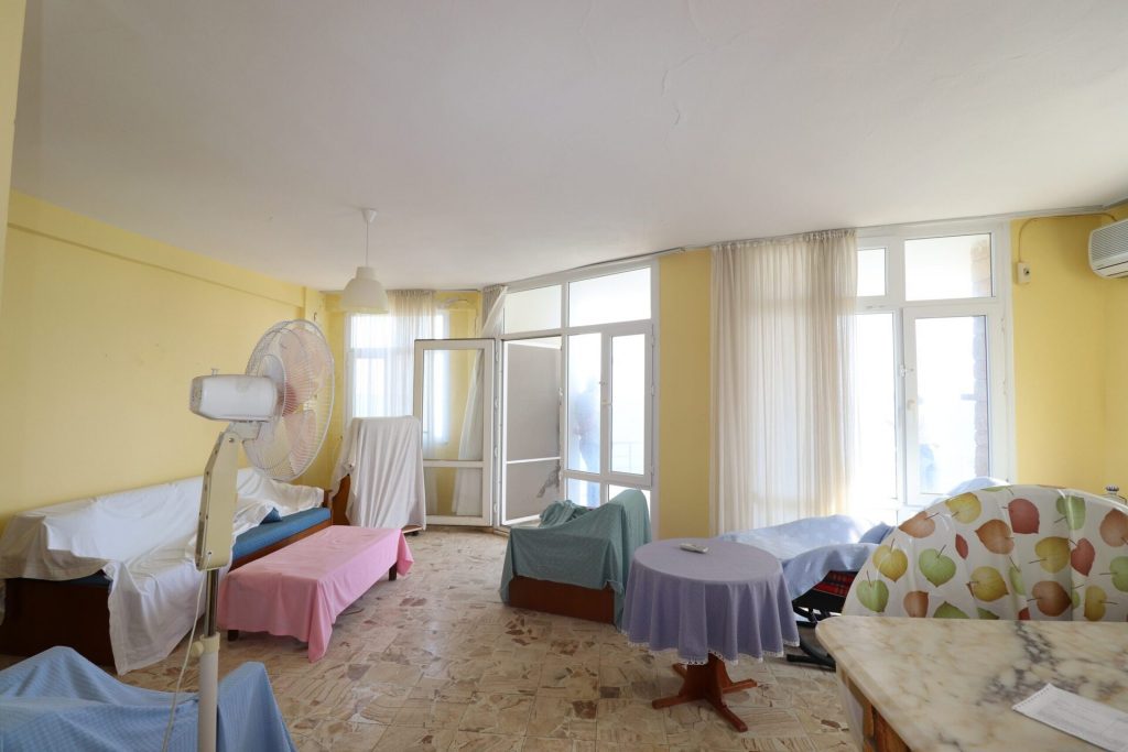 Mersin Ayaş Burçlar Sitesi Denize Sıfır Satılık Yazlık Daire