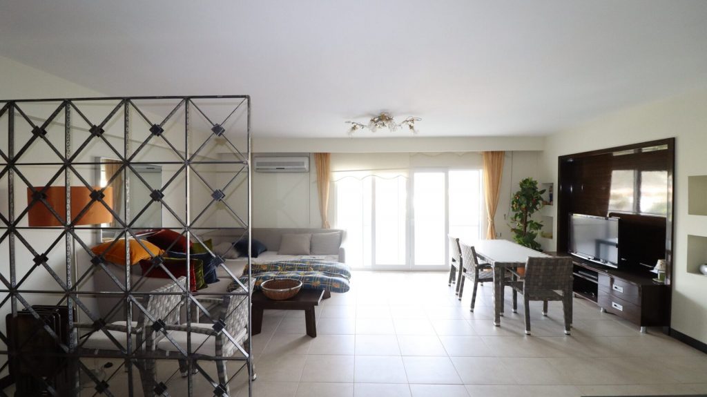 Mersin Silifke Narlıkuyu Ayanos Sitesi Denize Sıfır 3+1 Satılık Daire