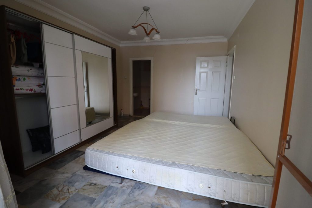 MERSİN ERDEMLİ ÇEŞMELİ ALTUNÖREN 2 SİTESİ EŞYALI SATILIK 2+1 DAİRE