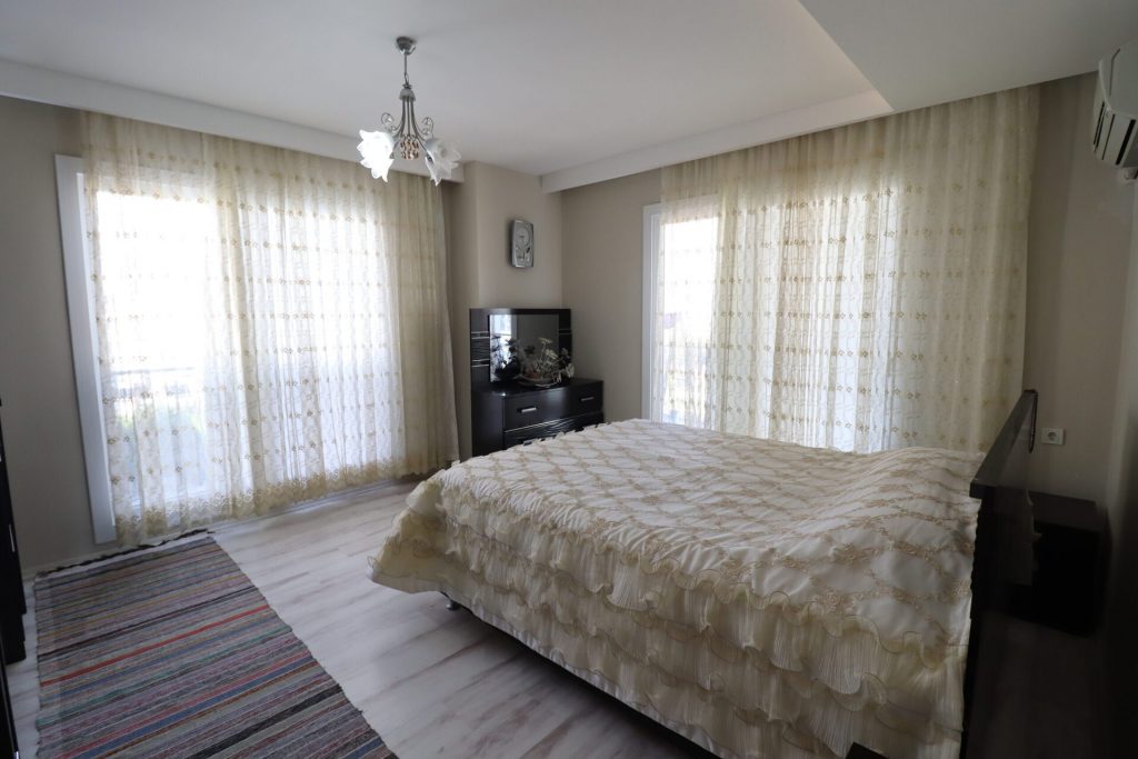 MERSİN ERDEMLİ BULVAR YEŞİLYURT SİTESİ SATILIK 5+1 LÜKS DAİRE