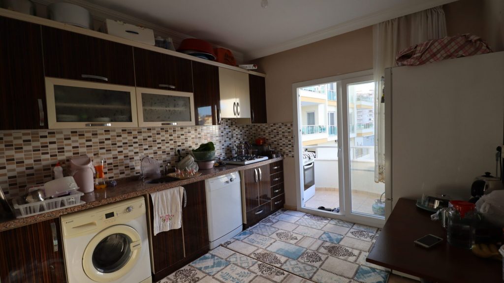 Mersin Erdemli Hastane Civarı Bağımsız Mutfak 3+1 Satılık Daire 