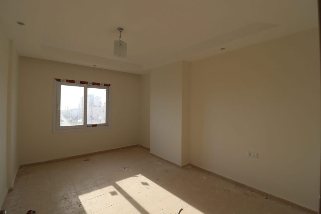 ERDEMLİ ALATA ANAYOL ÜZERİ 3+1 SIFIR KİRALIK DAİRE