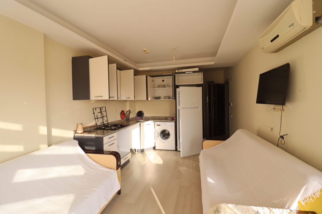 MERSİN ERDEMLİ TÖMÜK İNCE ALİ SİTESİ 1+1 EŞYALI KİRALIK DAİRE