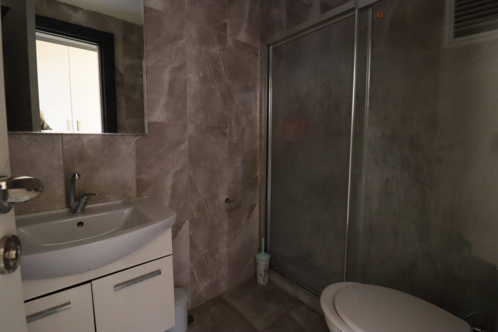MERSİN ERDEMLİ TÖMÜK İNCE ALİ SİTESİ 1+1 EŞYALI KİRALIK DAİRE
