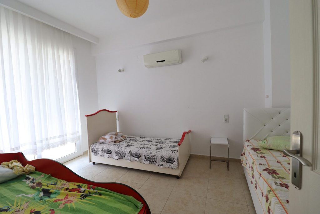 MERSİN ERDEMLİ KARGIPINARI QUEENABA SİTESİ 3+1 EŞYALI KİRALIK YAZLIK DAİRE