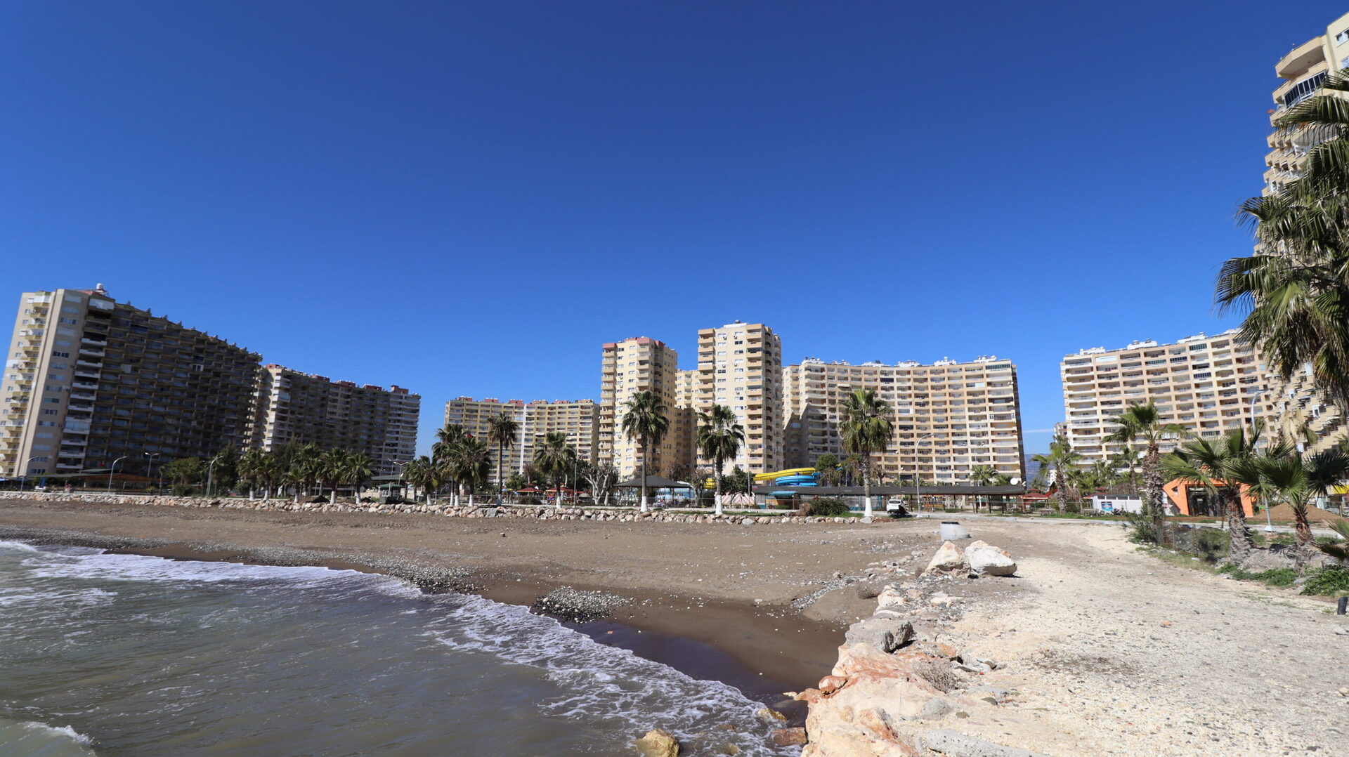 Mersin Tömük Flamingo 4 Kiralık 4+1 Yazlık Daire