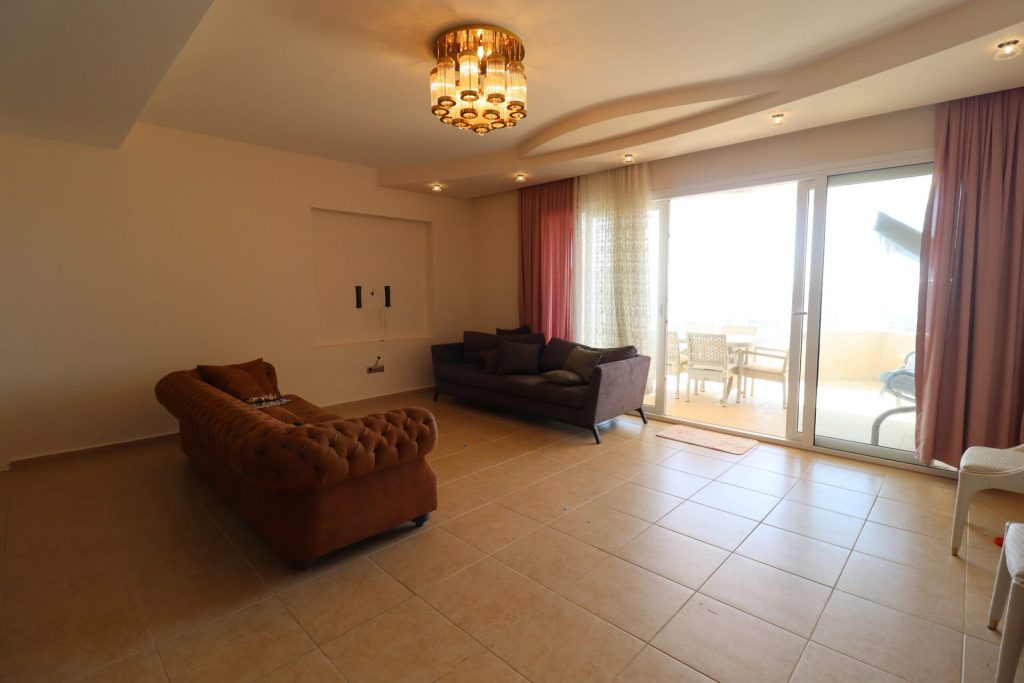 Mersin Erdemli Kargıpınarı Queenaba Sitesi Satılık 3+1 Yazlık Daire