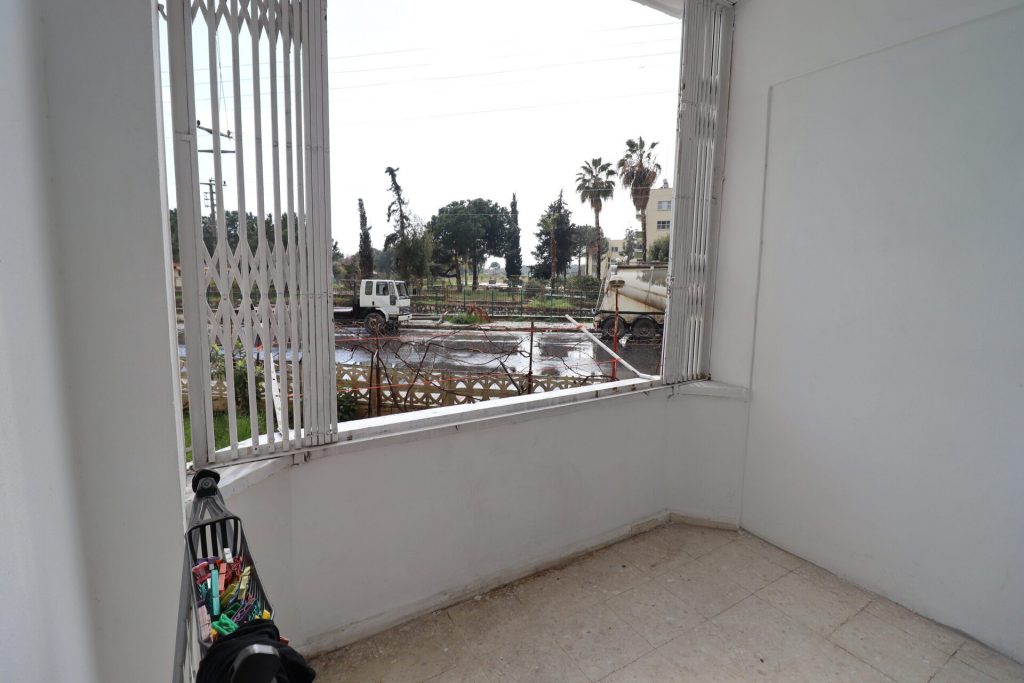 Mersin Erdemli Güzeldağ Havuzlu Sitede Satılık 2+1 Eşyalı Daire