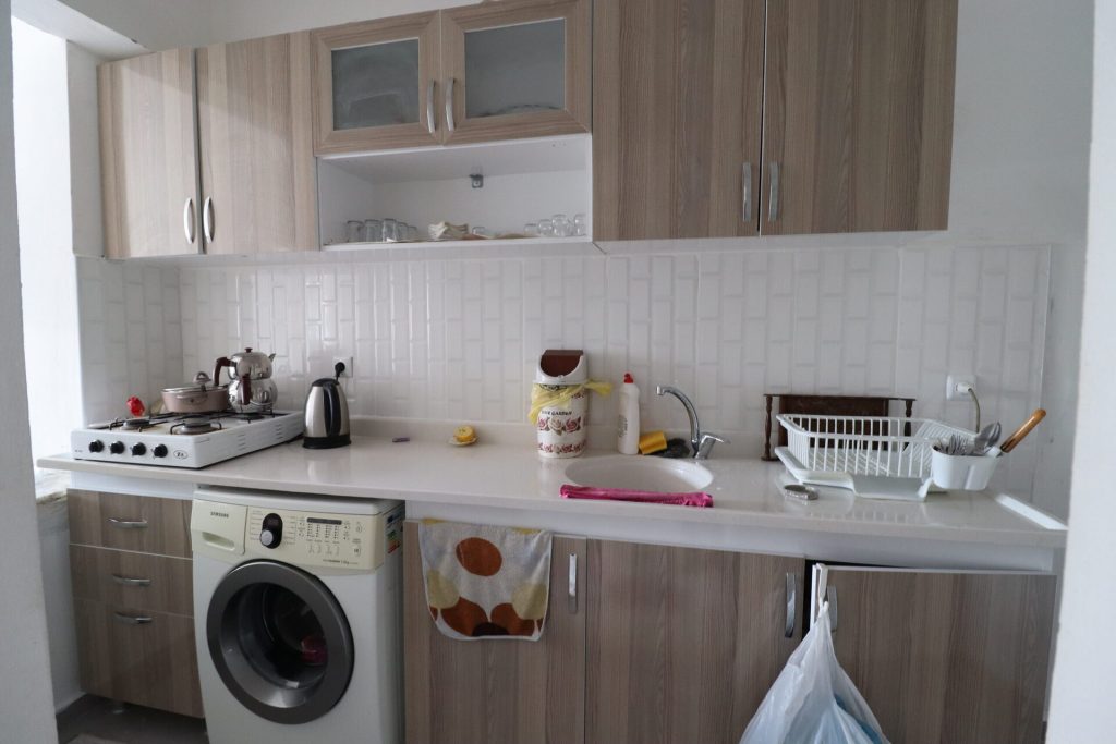 Mersin Erdemli Güzeldağ Havuzlu Sitede Satılık 2+1 Eşyalı Daire