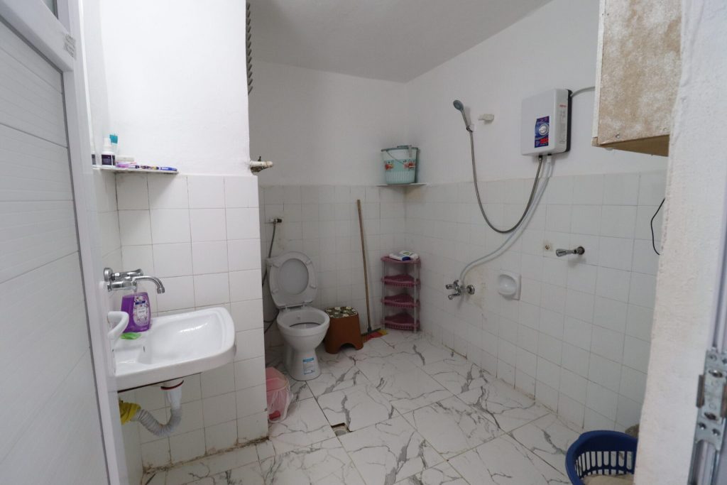 Mersin Erdemli Güzeldağ Havuzlu Sitede Satılık 2+1 Eşyalı Daire