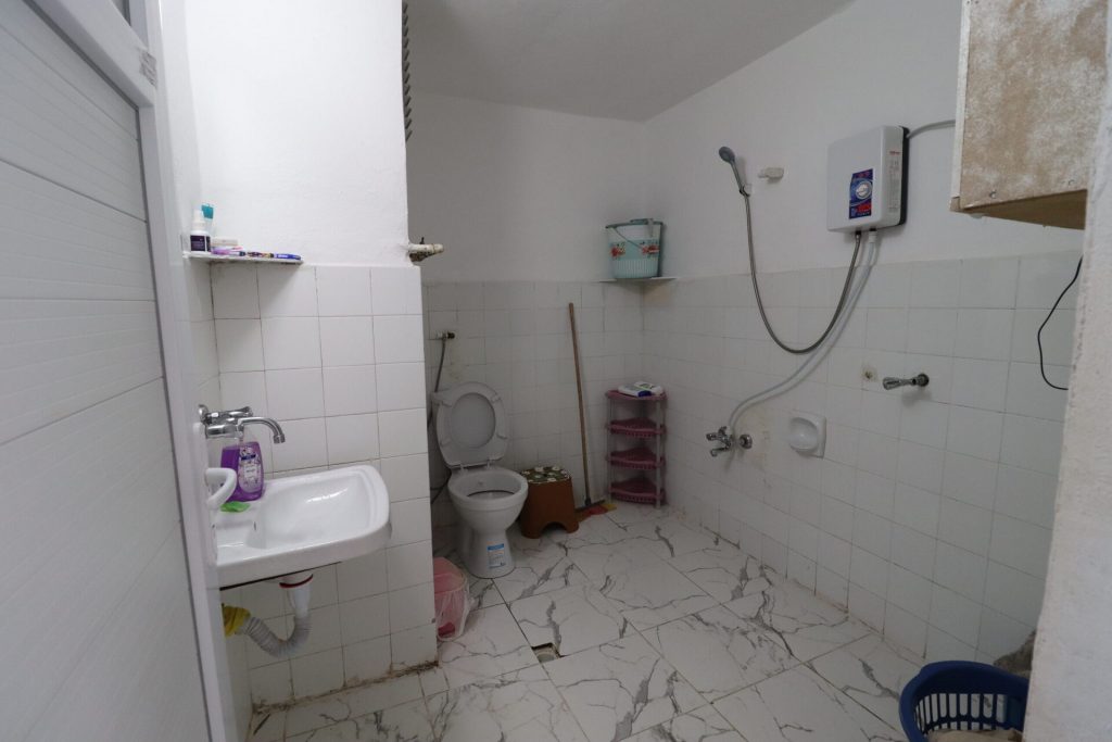 Mersin Erdemli Güzeldağ Havuzlu Sitede Satılık 2+1 Eşyalı Daire