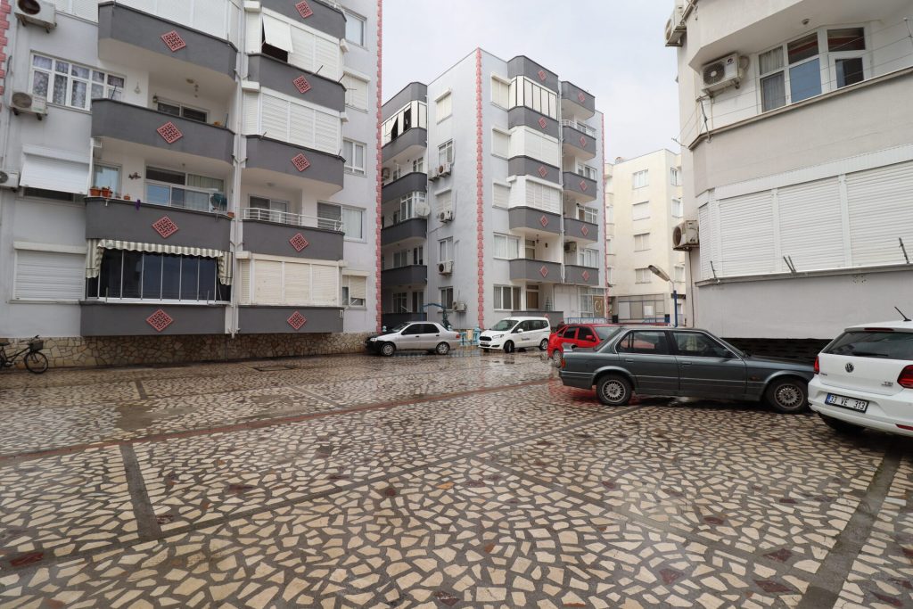 Mersin Erdemli Güzeldağ Havuzlu Sitede Satılık 2+1 Eşyalı Daire