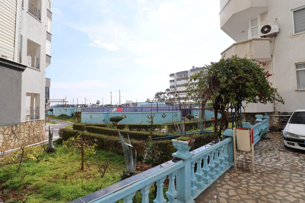 Mersin Erdemli Güzeldağ Havuzlu Sitede Satılık 2+1 Eşyalı Daire