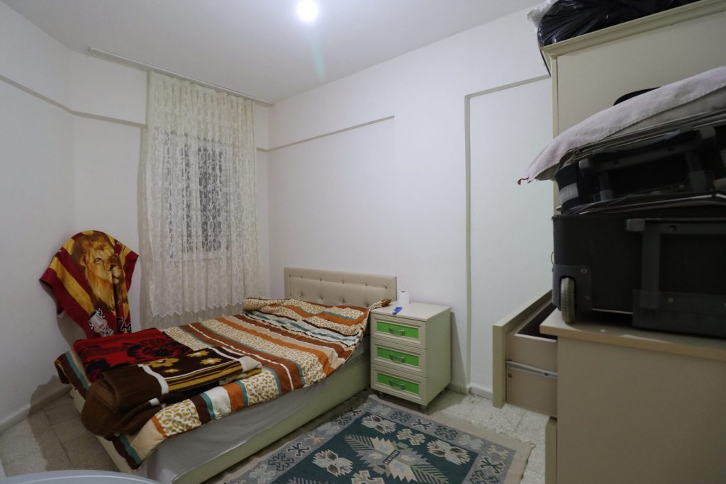 Mersin Erdemli Güzeldağ Sitesi Deniz Manzaralı Satılık 2+1 Eşyalı Daire