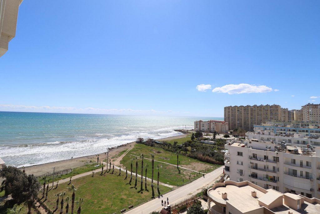 Mersin Erdemli Tömük Tropik Sahil Sitesi Satılık 3+1 Daire