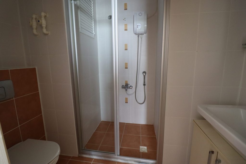 Mersin Kargıpınarı Queenaba Sitesi Eşyasız Satılık 3+1 Köşe Daire