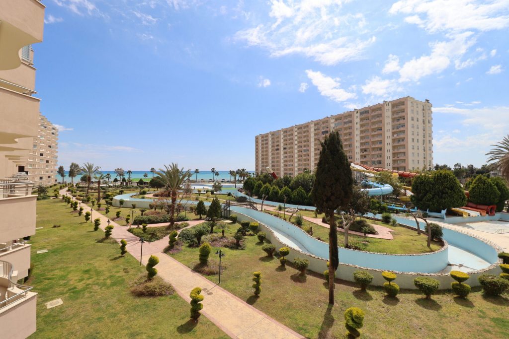 Mersin Kargıpınarı Queenaba Sitesi Eşyasız Satılık 3+1 Köşe Daire