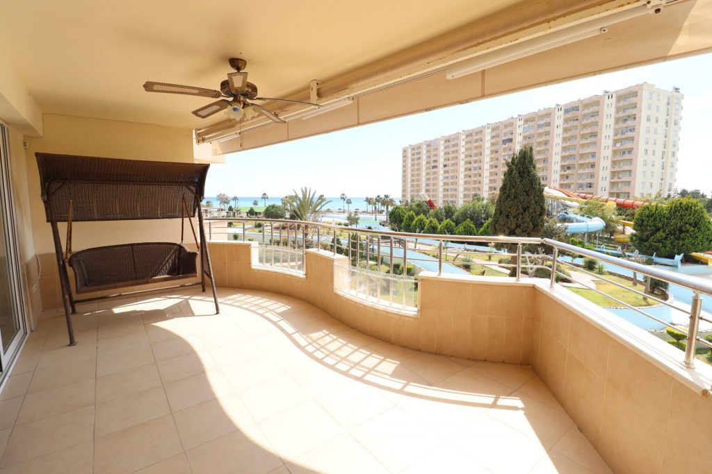Mersin Kargıpınarı Queenaba Sitesi Eşyasız Satılık 3+1 Köşe Daire