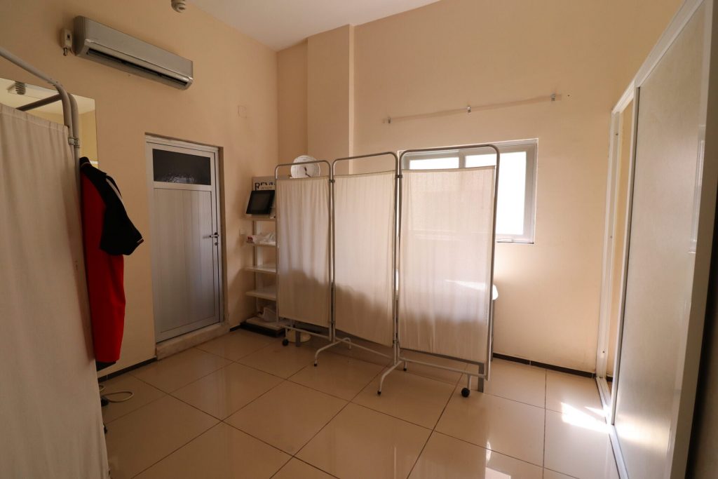 Mersin Erdemli 1. Plaj Yolu Satılık Dükkan