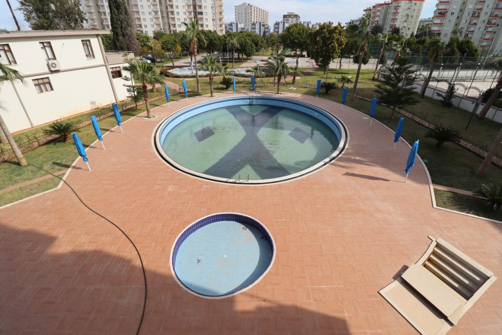 MERSİN ERDEMLİ KARGIPINARI QUEENABA 3 SİTESİ EŞYALI SATILIK 1+1 YAZLIK DAİRE