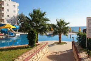 Mersin Ayas Elissa Compound Beachfront 3 + 1 luxe appartement te koop