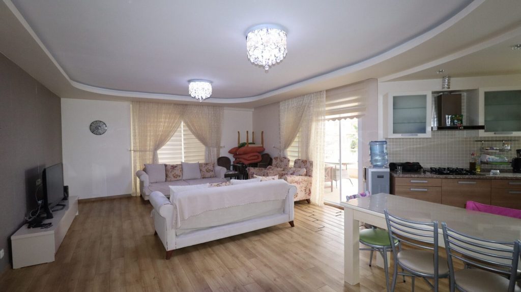 Mersin Ayaş Elissa Sitesi Denize Sıfır 3+1 Satılık Lüks Daire