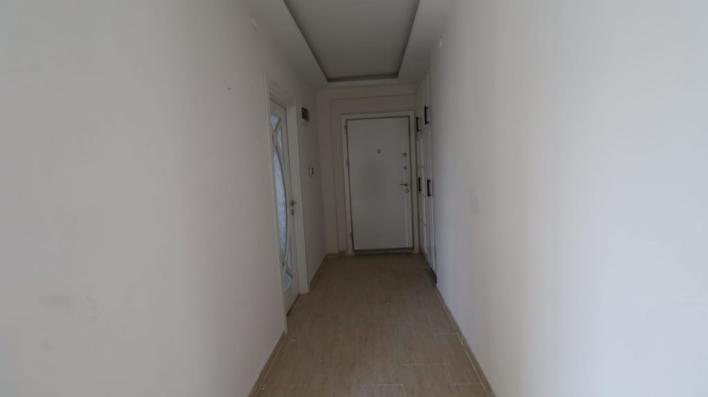 Erdemli Merkez  Mahallesi Satılık 3+1 Daire