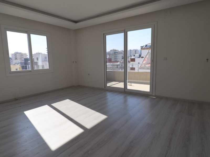 Erdemli Merkez Mahallesi Satılık 3+1 Daire