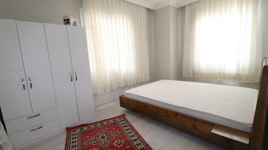 MERSİN ERDEMLİ ALATA ÜNİVERSİTE CİVARI EŞYALI KİRALIK 1+1 DAİRE