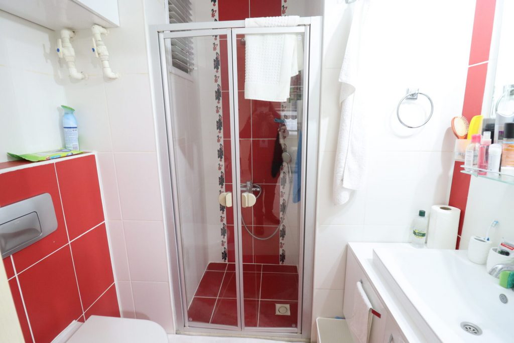Mersin Erdemli Kargıpınarı Queenaba Sitesi Eşyalı Satılık 2+1 Cam Balkonlu Daire