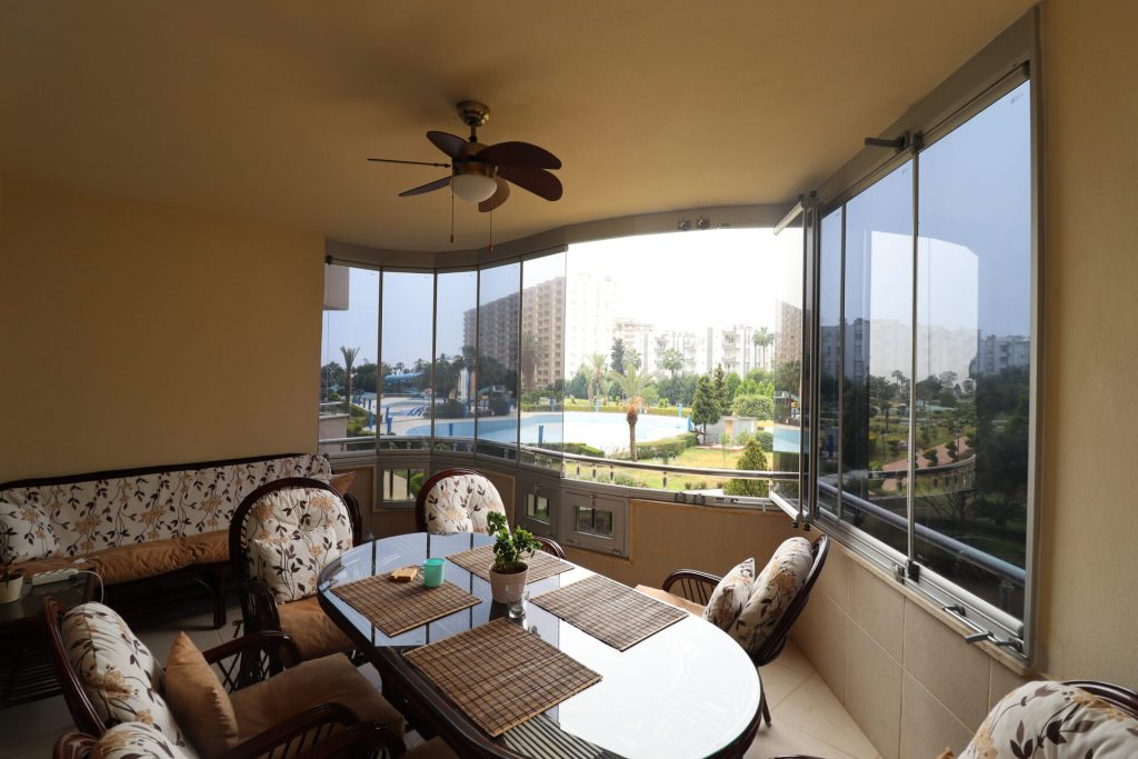 Mersin Erdemli Kargıpınarı Queenaba Sitesi Eşyalı Satılık 2+1 Cam Balkonlu Daire